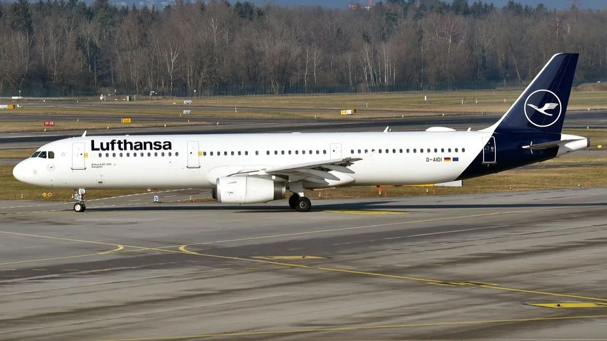 Lufthansa to Restrict Flights to Daytime Hours Until Late January