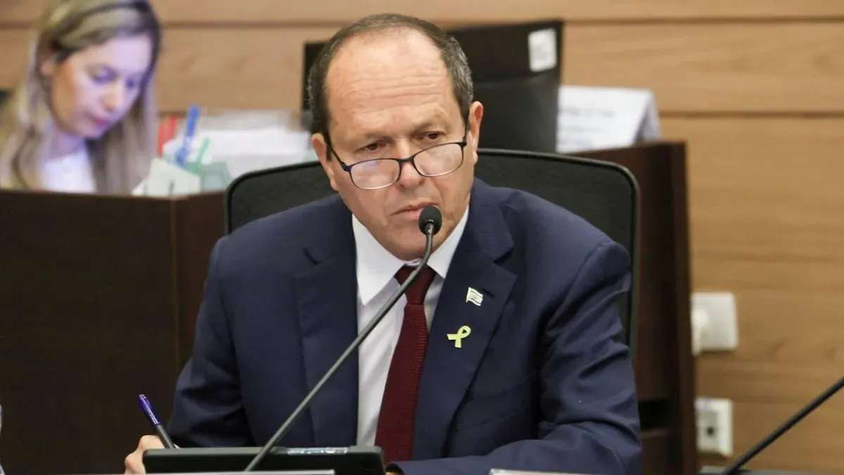 Economy Minister: No Need to Hoard, Stocks Exist and Systems are Operating