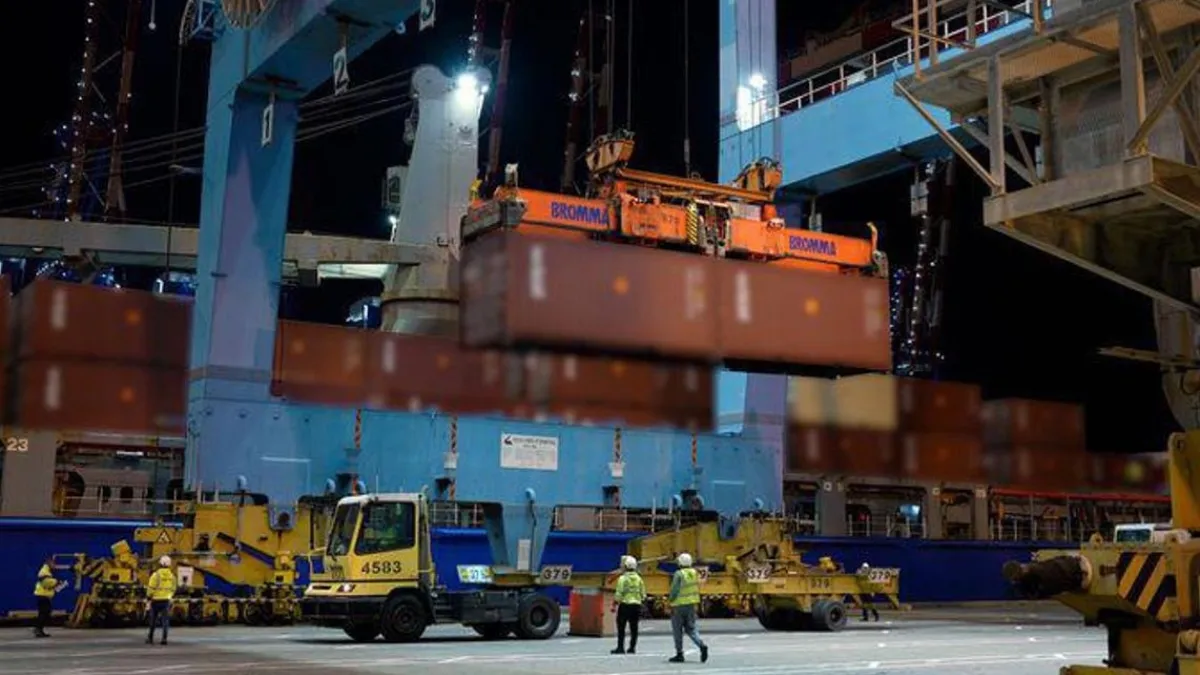 The Munitions Train Expands: 6,500 Tons of Military Equipment Arrive in Israel