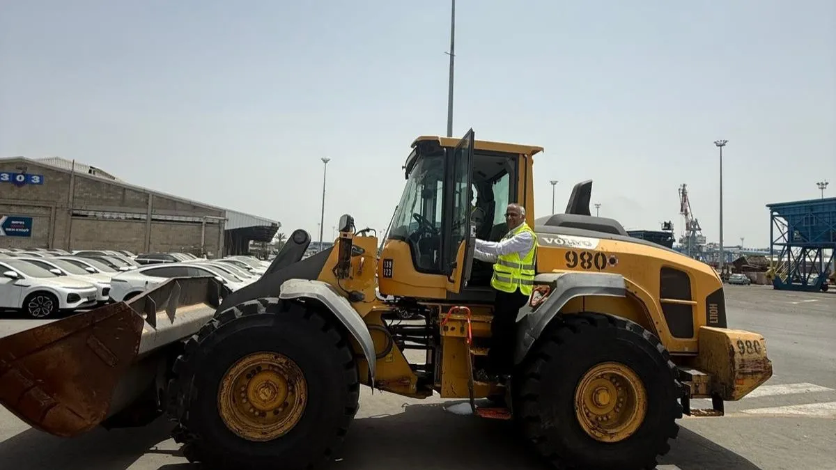 The port shook: Ashdod Port CEO got on a loader to check workers' complaint